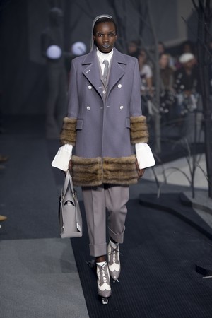 20_Thom_Browne_original_tbw_ny_aw17_059.jpg
