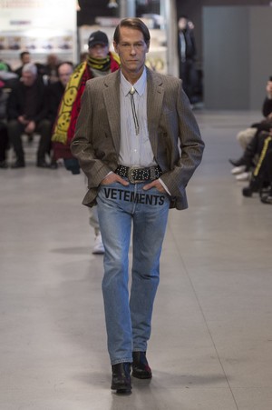25_Vêtements_original_vtm_FW17_050.jpg