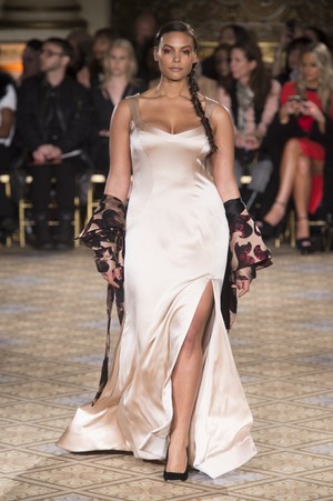 22_Christian_Siriano_original_sno_ny_aw17_043.jpg