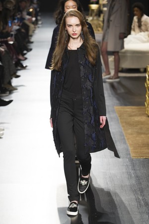 34_Badgley_Mischka_original_mch_ny_aw17_102.jpg