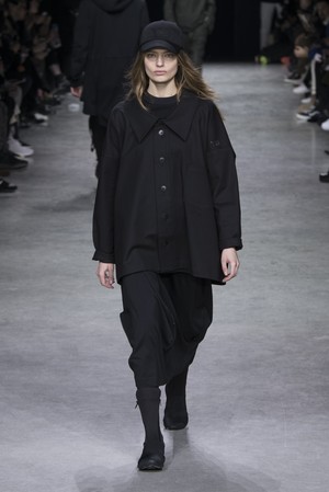 11_Y-3_original_oto_prs_aw17_032.jpg