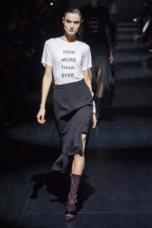70_Prabal_Gurung_original_pgg_ny_aw17_144.jpg