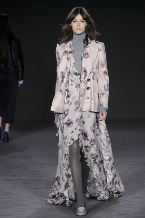 04_Daks_original_dkx_ldn_aw17008.jpg