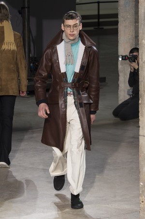 25_Lanvin_original_lvn_prs_aw17_073.jpg