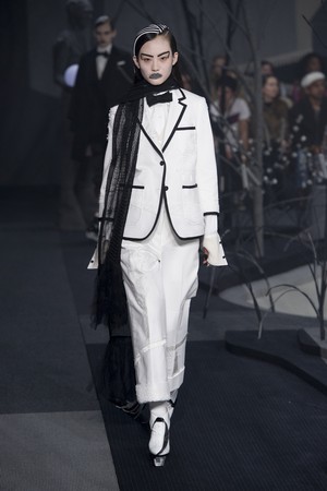 43_Thom_Browne_original_tbw_ny_aw17_129.jpg