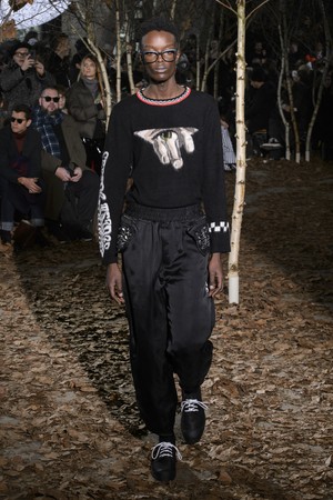 25_Off-White_original_offw_aw17_049.jpg
