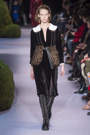 22_Altuzarra_original_alz_ny_aw17_065.jpg