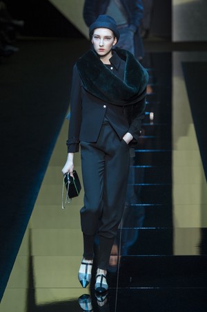 52_Giorgio_Armani_original_arm_mln_aw17_156.jpg