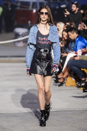 10_Tommy_Hilfiger_original_hfg_ss17_026.jpg