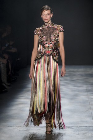01_Marchesa_original_mhs_ny_aw17_002.jpg