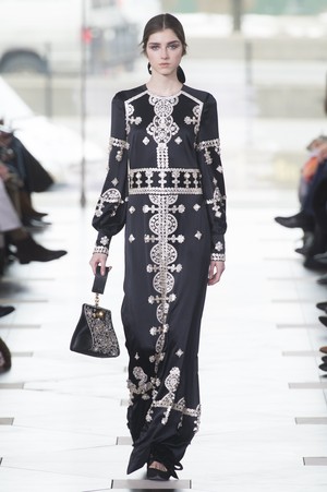 35_Tory_Burch_original_tbr_ny_aw17_104.jpg