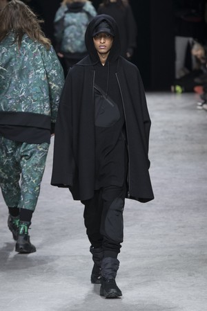 23_Y-3_original_oto_prs_aw17_067.jpg