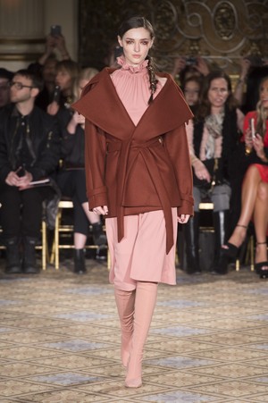 04_Christian_Siriano_original_sno_ny_aw17_007.jpg