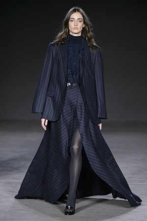 33_Daks_original_dkx_ldn_aw17066.jpg