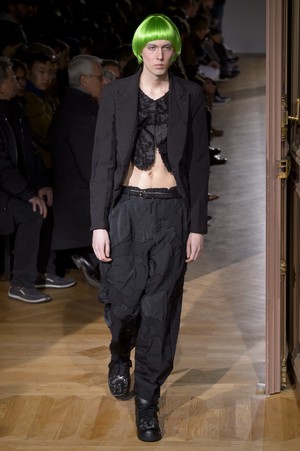 25_Comme_des_Garçons_Homme_Plus_original_ghp_prs_aw17_049.jpg