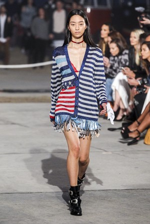 31_Tommy_Hilfiger_original_hfg_ss17_062.jpg