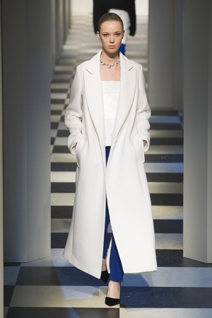 20_Oscar_de_la_Renta_original_osc_ny_aw17_058.jpg