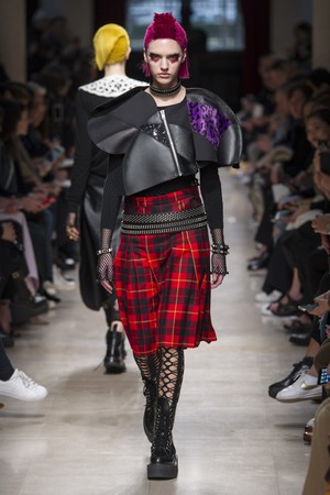 21_Junya_Watanabe_original_wat_aw17_061.jpg