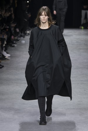 01_Y-3_original_oto_prs_aw17_002.jpg