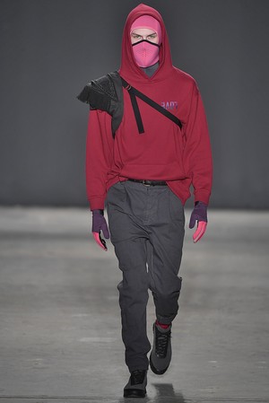 18_Robert_Geller_original_rgl_ny_aw17_036.jpg
