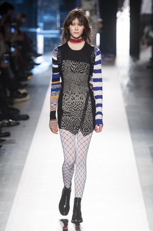 24_Desigual_original_dgl_ny_aw17_047.jpg