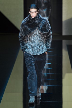74_Giorgio_Armani_original_arm_mln_aw17_223.jpg