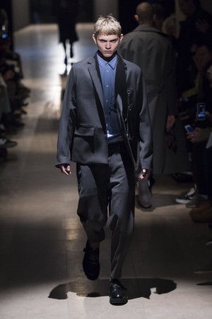 02_OAMC_original_oam_prs_aw17_003.jpg