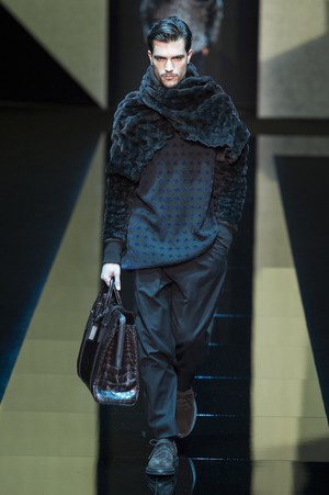 73_Giorgio_Armani_original_arm_mln_aw17_220.jpg