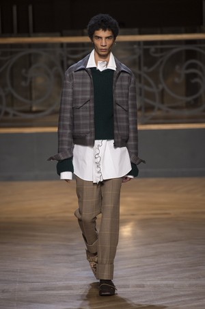 23_Wooyoungmi_original_wym_aw17_046.jpg