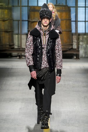 34_DSquared2_original_dsq_mln_aw17_102.jpg