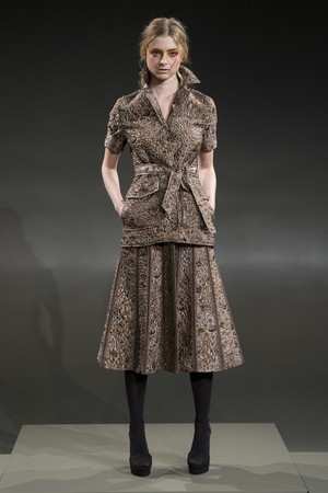 04_Carmen_Marc_Valvo_original_cmv_ny_aw17_007.jpg