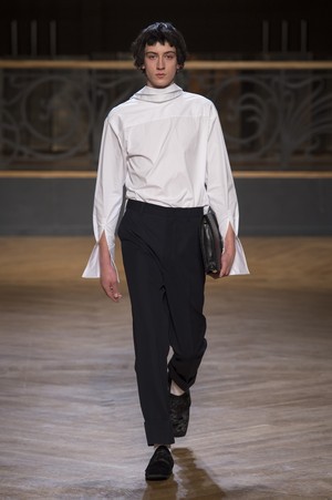 26_Wooyoungmi_original_wym_aw17_052.jpg