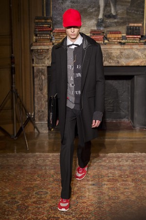 32_Valentino_original_val_prs_aw17_094.jpg