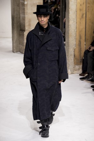 39_Yohji_Yamamoto_original_yam_prs_aw17_115.jpg