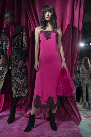 30_Alice_+_Olivia_original_aov_ny_aw17_059.jpg