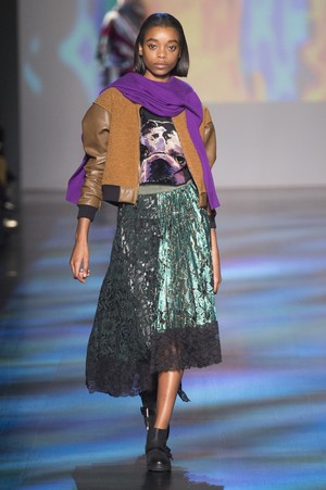 17_Vivienne_Tam_original_tam_ny_aw17_049.jpg