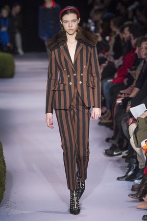 11_Altuzarra_original_alz_ny_aw17_032.jpg