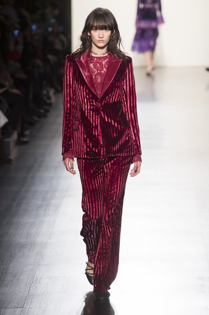 11_Tadashi_Shoji_original_tds_ny_aw17_022.jpg