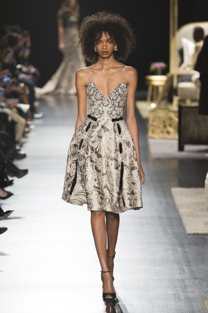 28_Badgley_Mischka_original_mch_ny_aw17_082.jpg