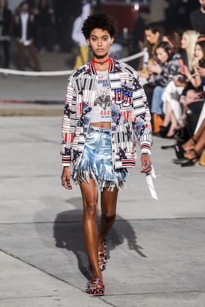 28_Tommy_Hilfiger_original_hfg_ss17_058.jpg