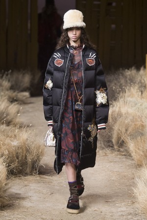 35_Coach_original_coa_ny_aw17_070.jpg