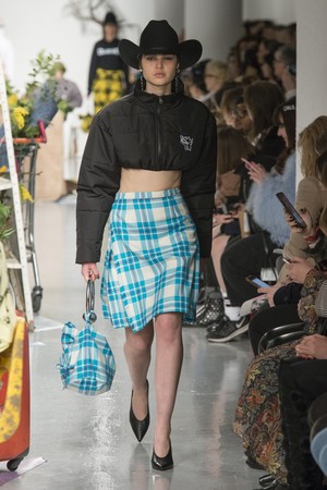 03_Ashley_Williams_original_aws_ldn_aw17005.jpg