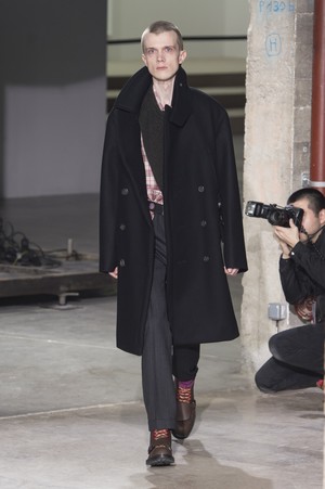 08_Lanvin_original_lvn_prs_aw17_022.jpg