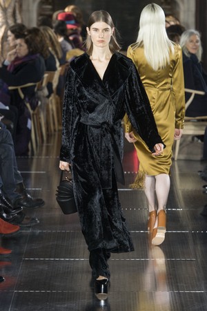 28_Gabriela_Hearst_original_ghst_ny_aw17_055.jpg