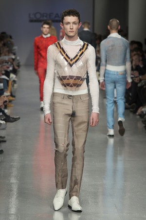 063_Central_Saint_Martins_original_ccsm_ldn_aw17_125.jpg