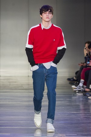 32_Ami_Alexandre_Mattiussi_original_ami_aw17_063.jpg