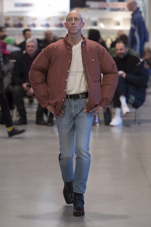 28_Vêtements_original_vtm_FW17_056.jpg
