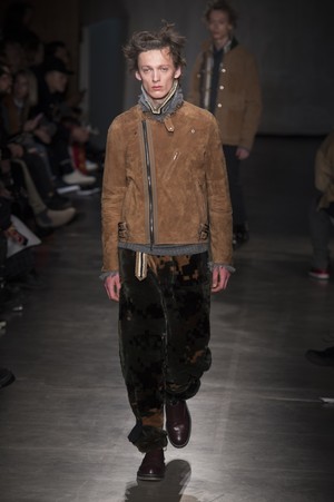 16_Sacai_original_sac_aw17_031.jpg