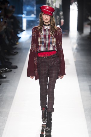 18_Desigual_original_dgl_ny_aw17_035.jpg