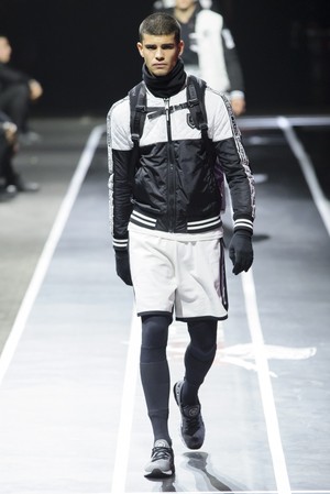 12_Plein_Sport_original_ppls_mln_aw17_026.jpg